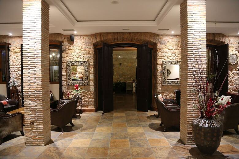Aparthotel La Pontiga