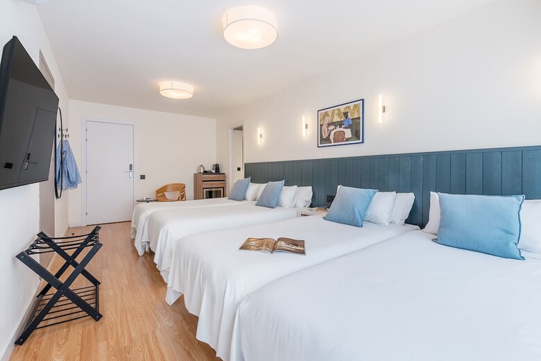 Granada Suites By Olala Homes