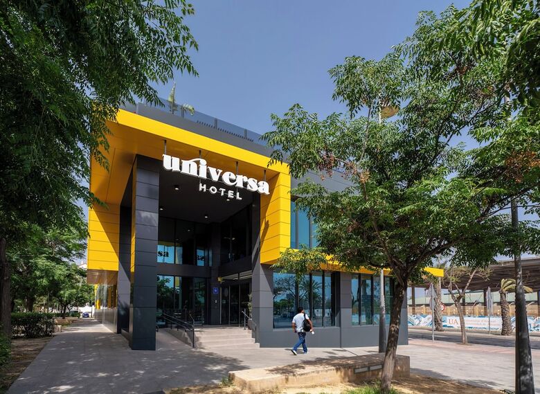 Universa Hotel