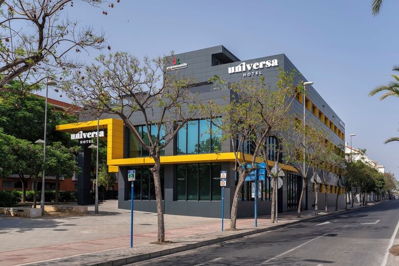 Universa Hotel