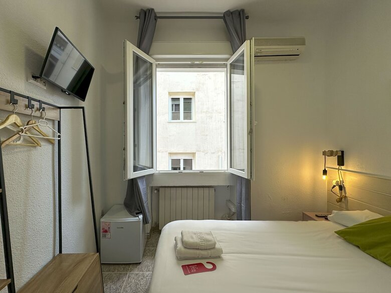 Hostal Pensi�n Recogidas