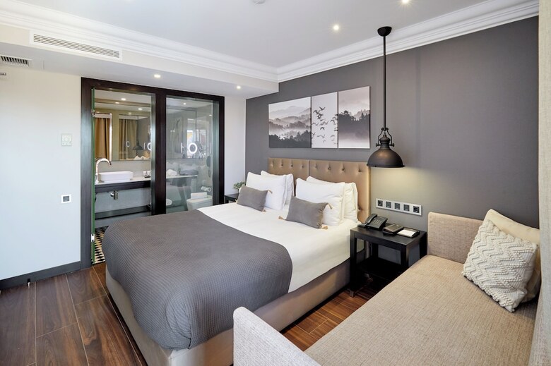 Hotel Cortes Rambla