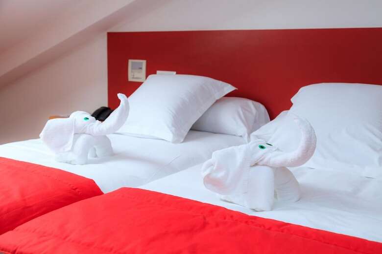 Hotel Lombi�a