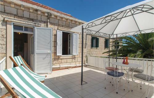 Holiday Home Lumbarda-koludrt II