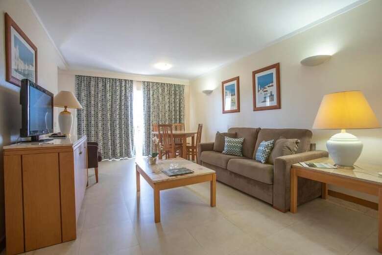 Interpass Vau Hotel & Apartaments