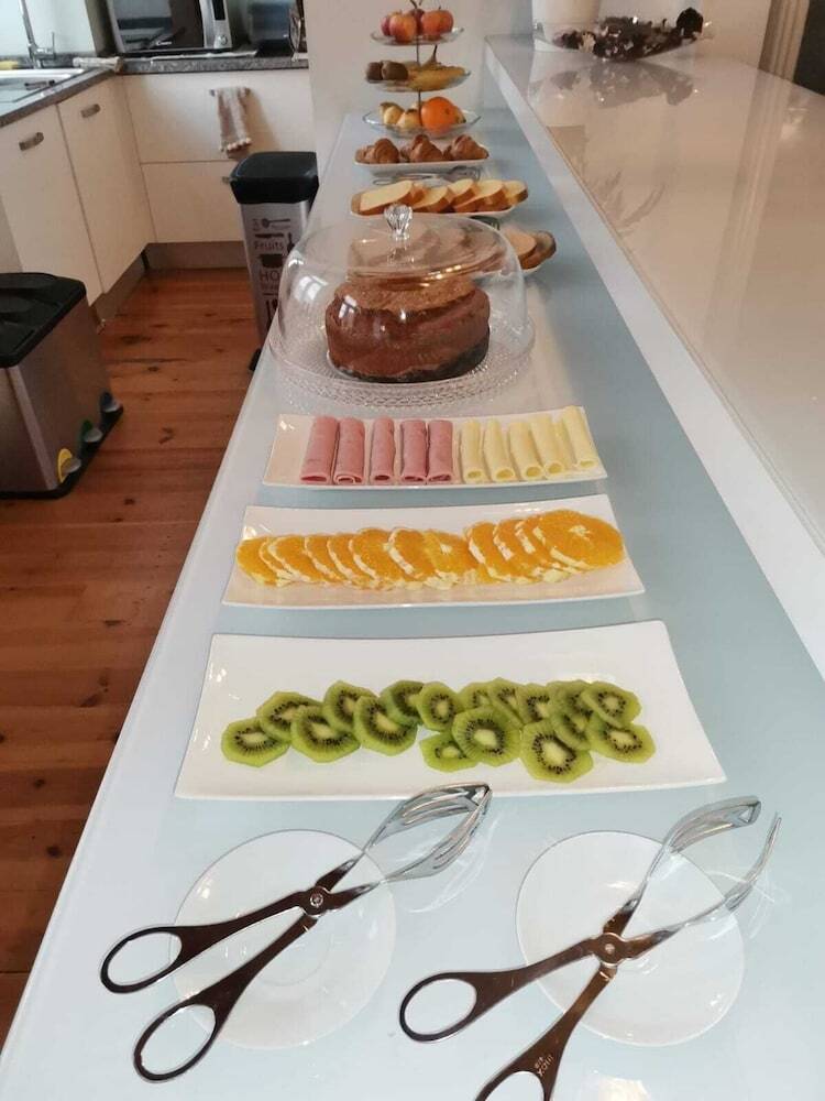 Hotel R3 Service Five Senses In Coimbra