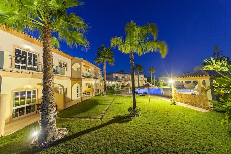 Aparthotel Atalaia Sol