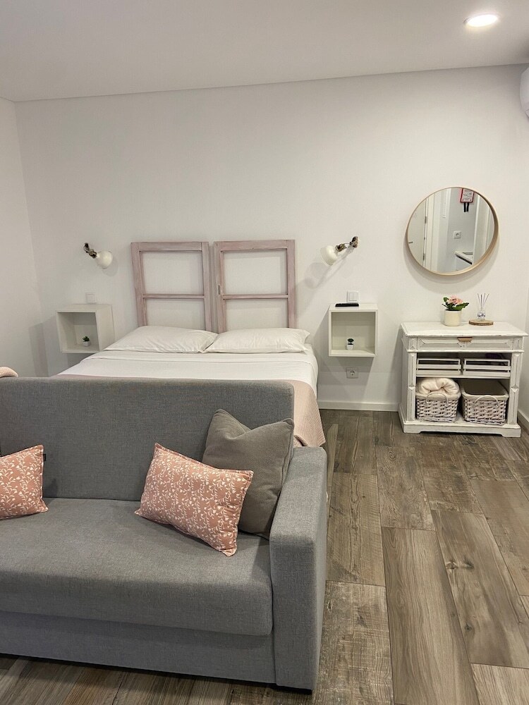 Botica Guesthouse