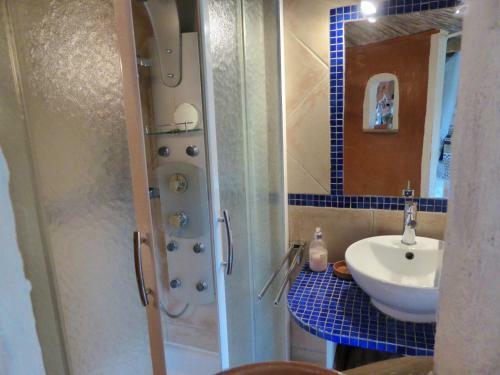 Bed & Breakfast La Cour De Bas