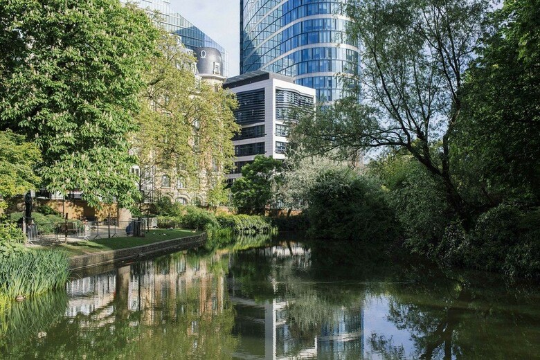 Hotel Doubletree By Hilton Brussels City