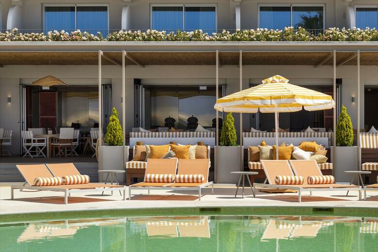 Hotel Next By Savoy Signature