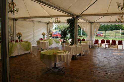 Hotel Espace Leonard De Vinci
