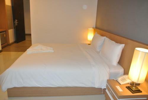 Hotel S Tara Grand