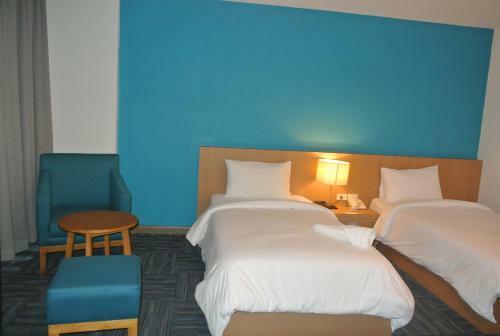 Hotel S Tara Grand