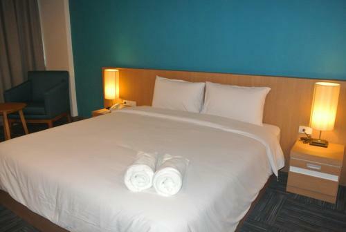 Hotel S Tara Grand
