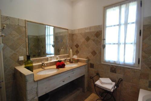 Hostal Le Mas Des Comtes De Provence