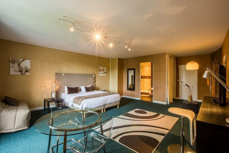 Hotel Le Renaissance