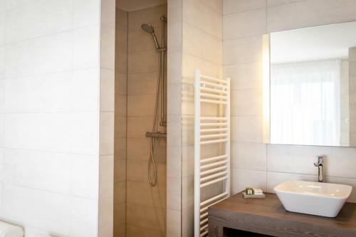 Hotel Logis H�tel Du Lac De La Madine