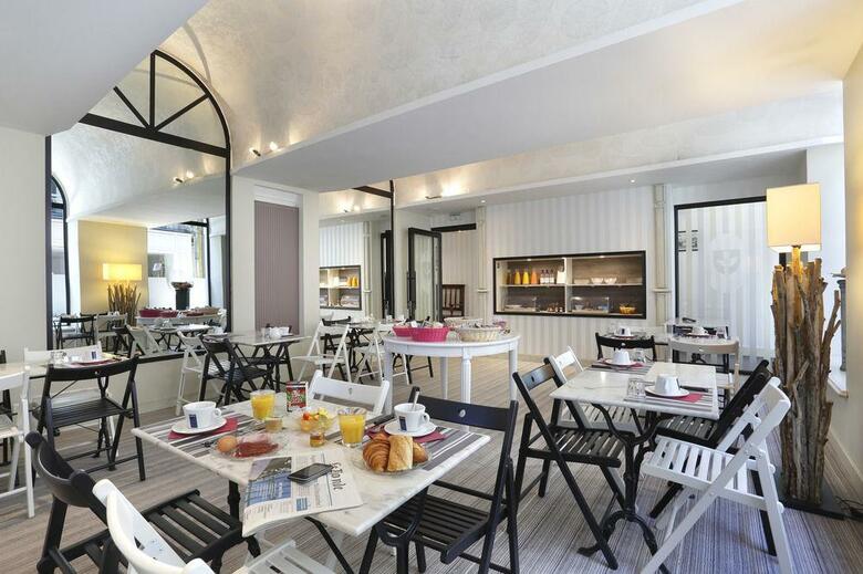 Hotel Inter-h�tel Le Roncevaux