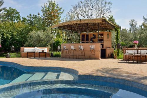 Villa Dinari