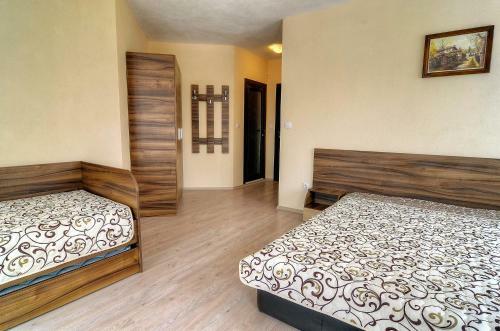 Hostal Advel Guest House
