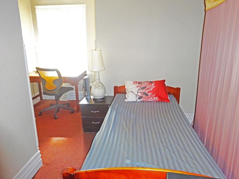 Albergue La Room Rental