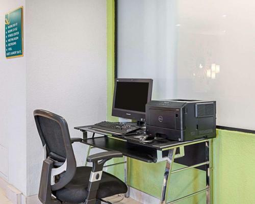Hotel Quality Suites Sulphur