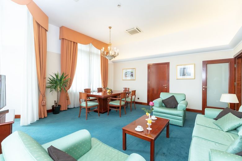 Hotel Palace
