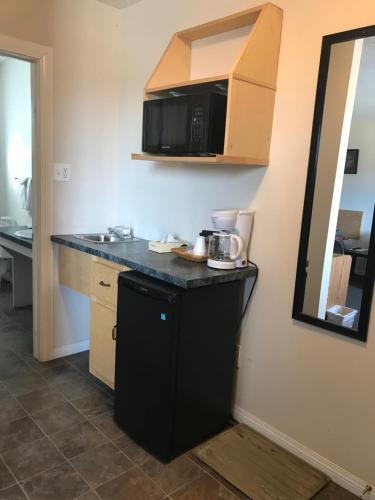 New Country Motel