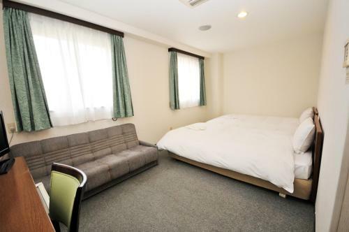 Hotel Green Line