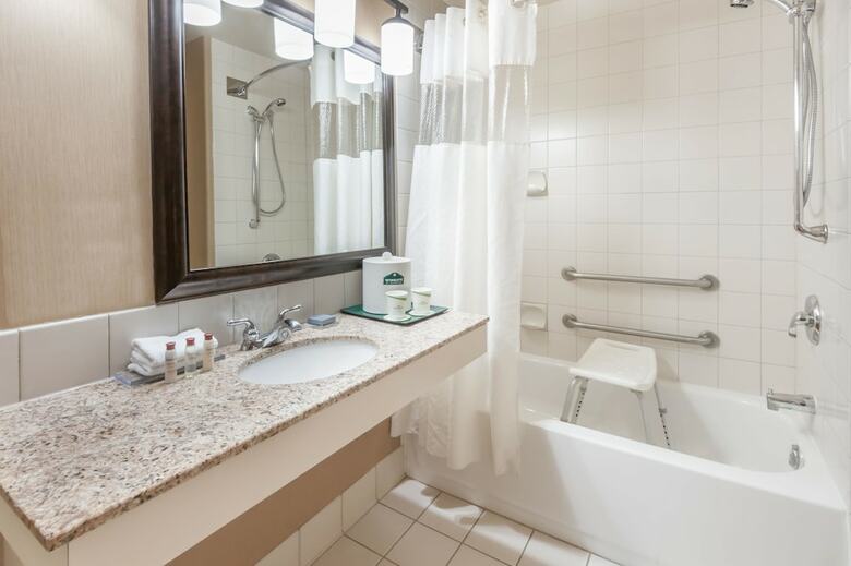 Hotel Wingate By Wyndham - Edmonton West