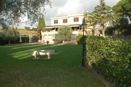 Bed And Breakfast La Corte Degli Ulivi