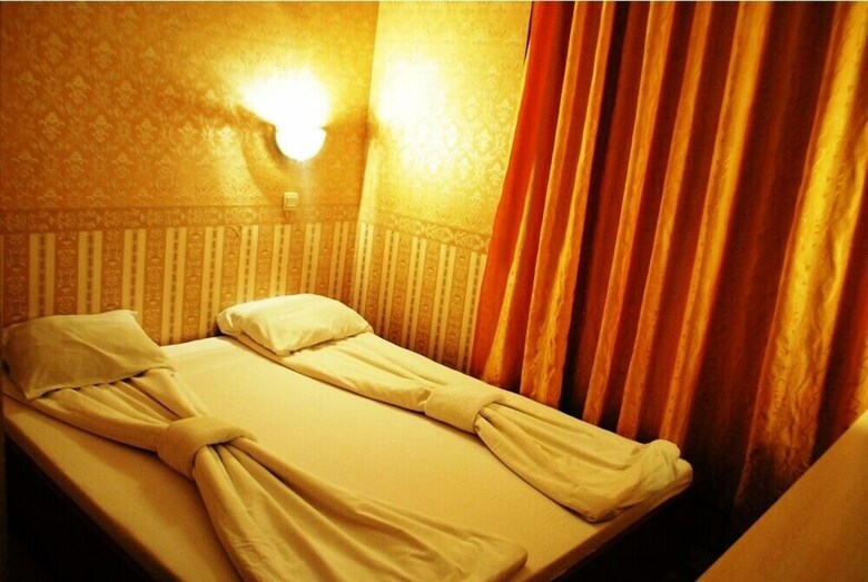 Odysseus Hotel