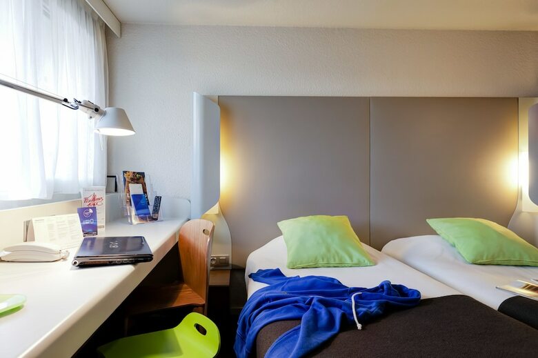 Hotel Campanile Evry Ouest - Corbeil