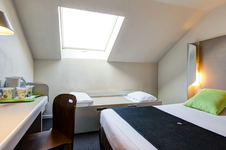 Hotel Campanile Evry Ouest - Corbeil