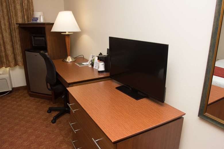 Hotel Best Western Plus Lakewood Inn