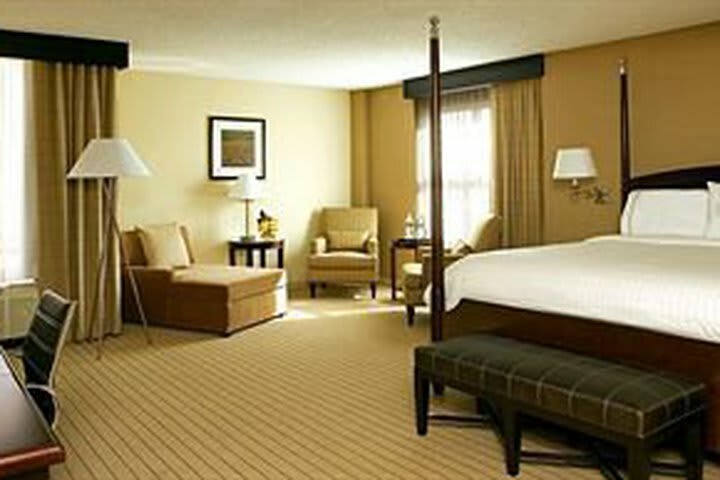 Sheraton Fort Worth Hotel And Spa