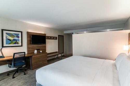 Hotel Baymont Inn & Suites