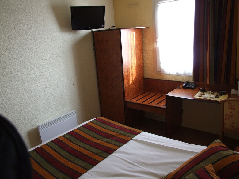 Cottage Hotel