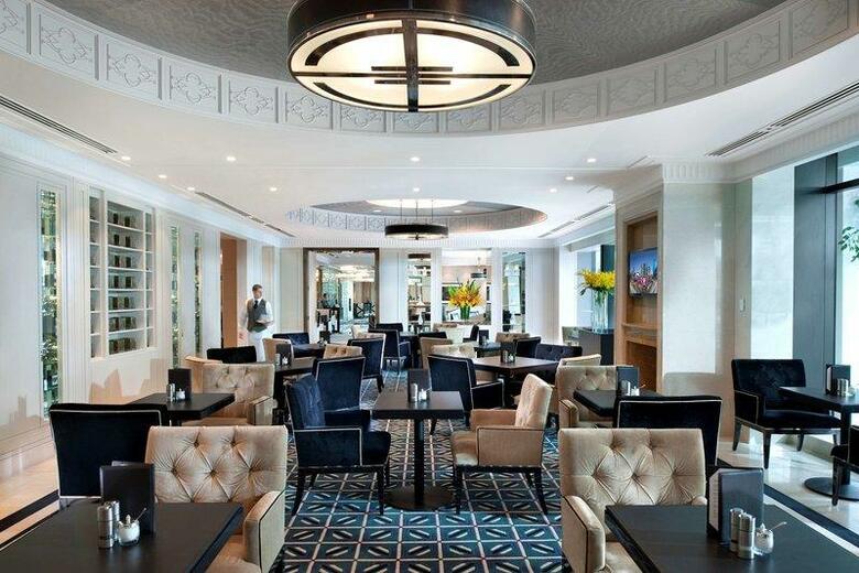 Hotel Crown Towers