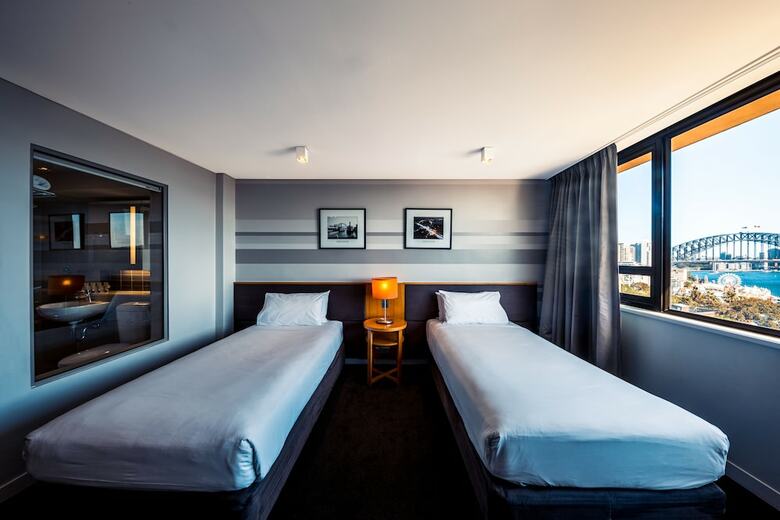 Hotel Harbourview