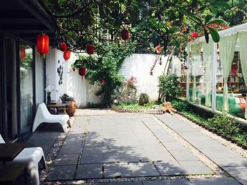 Posada Leshan Fodi Inn