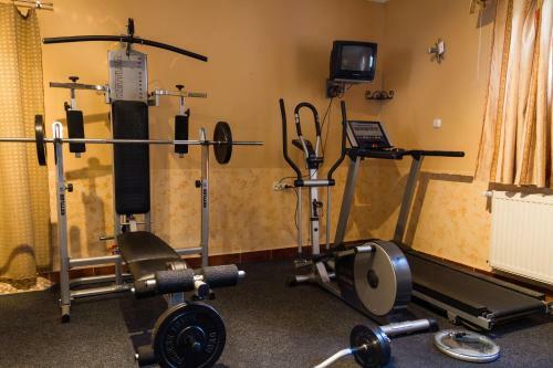 Hostal Hangya Panzi� �s �tterem