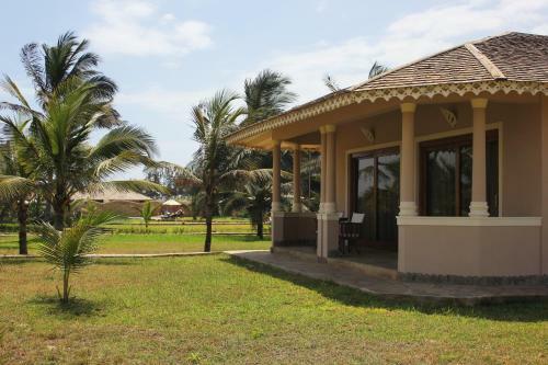 Hotel Ocean Beach Resort & Spa