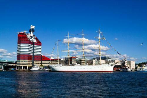 Hotel Barken Viking