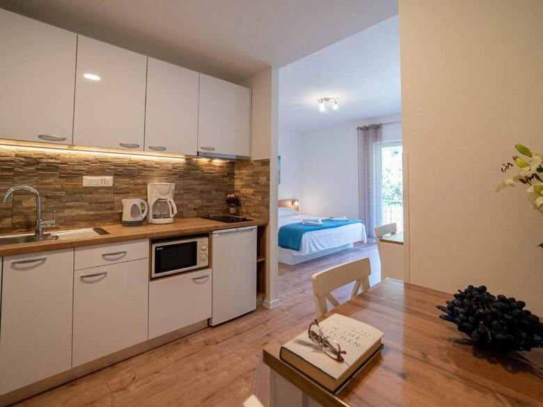Apartments Njiric