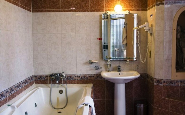 Hotel Conde De Villanueva