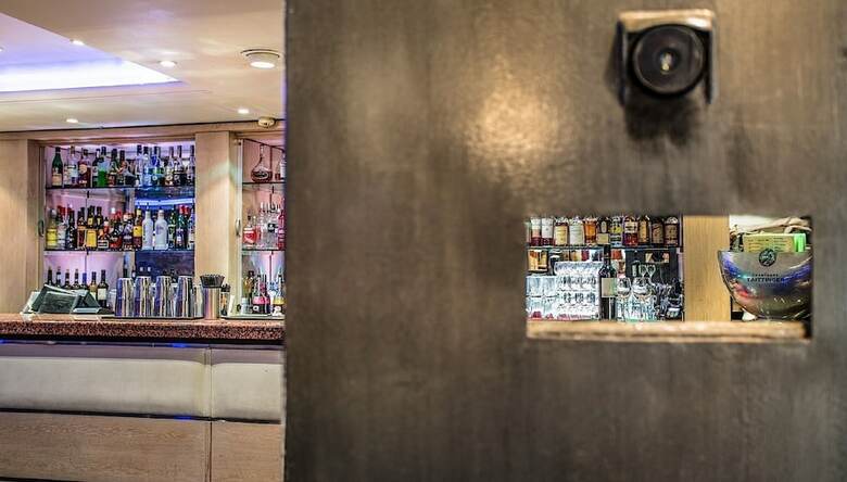 Courthouse Hotel London