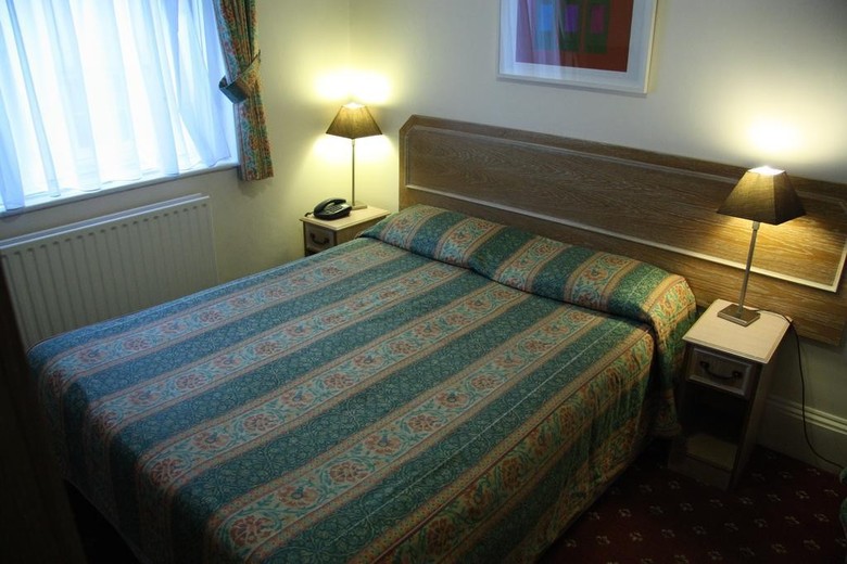 Hotel Kingsway Park