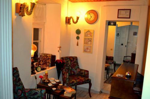 Hostal Imerek Tas Ev Hotel